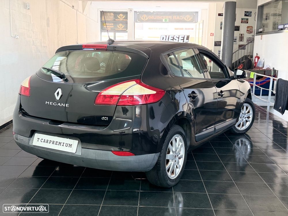 Renault Mégane 1.5 dCi Dynamique - 5