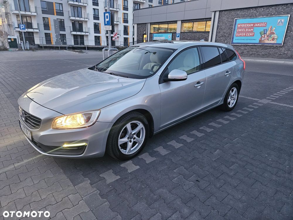 Volvo V60 D4 Geartronic Kinetic - 26