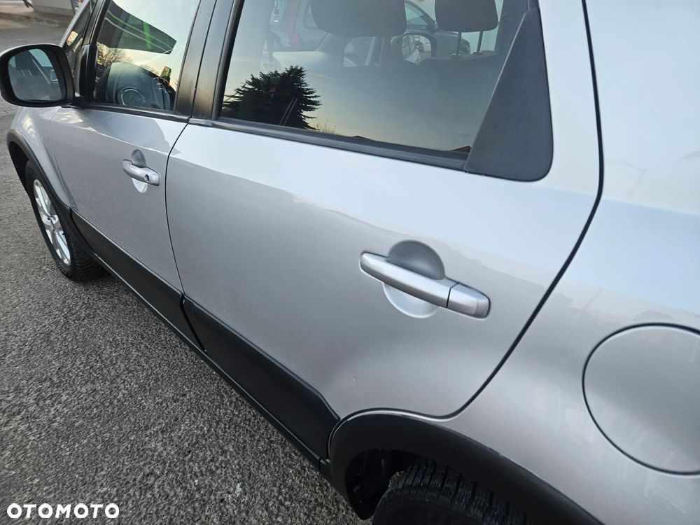 Fiat Sedici 2.0 Multijet DPF 4x4 Lounge - 14