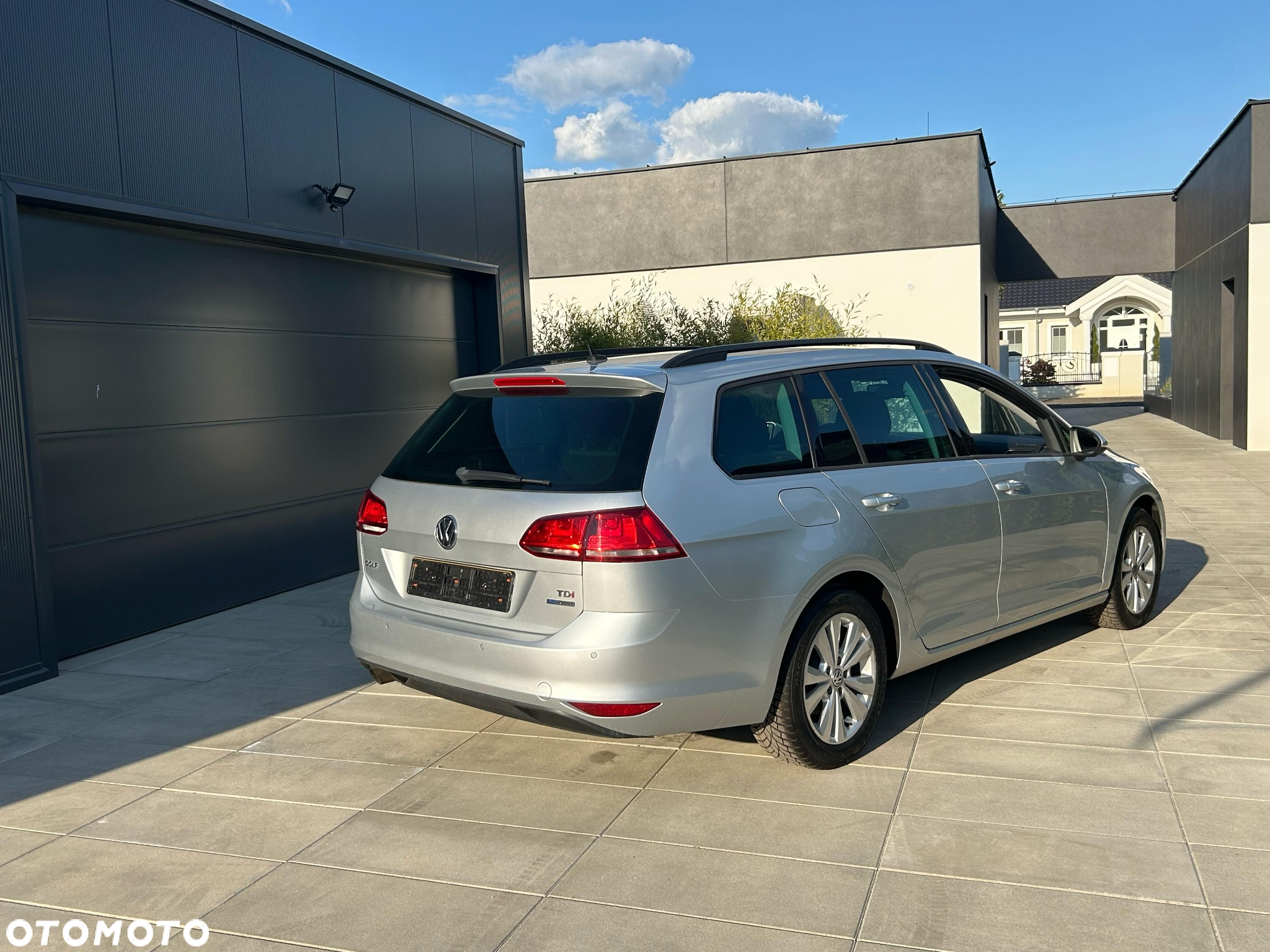 Volkswagen Golf - 12