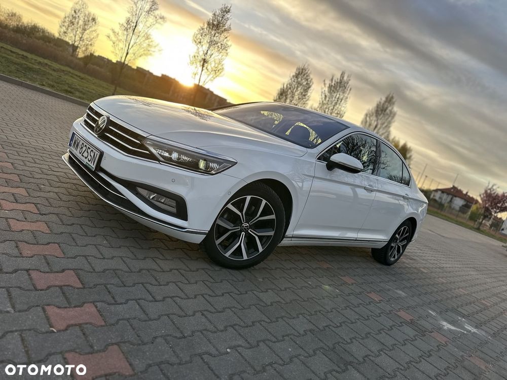 Volkswagen Passat 2.0 TSI Elegance DSG - 20