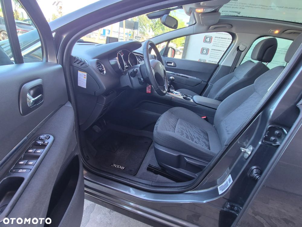 Peugeot 3008 120 VTi Premium - 23