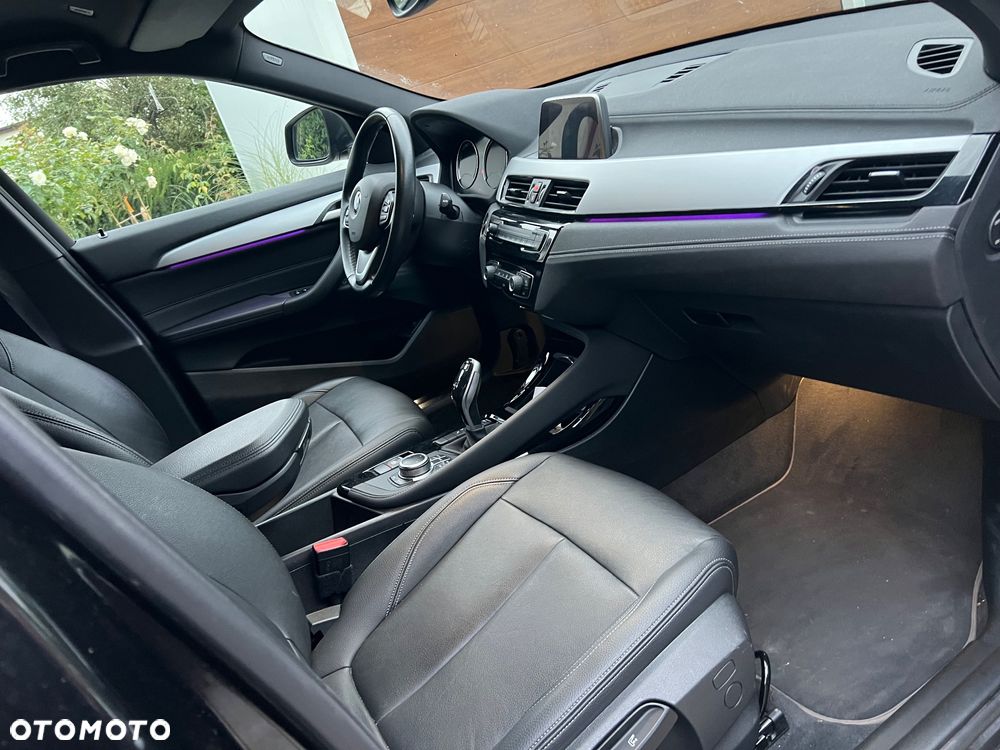 BMW X2 sDrive18i - 11