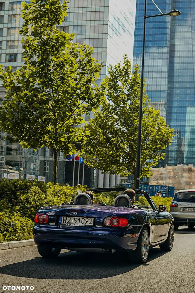 Mazda MX-5 1.9i 16V Silver Blues - 1