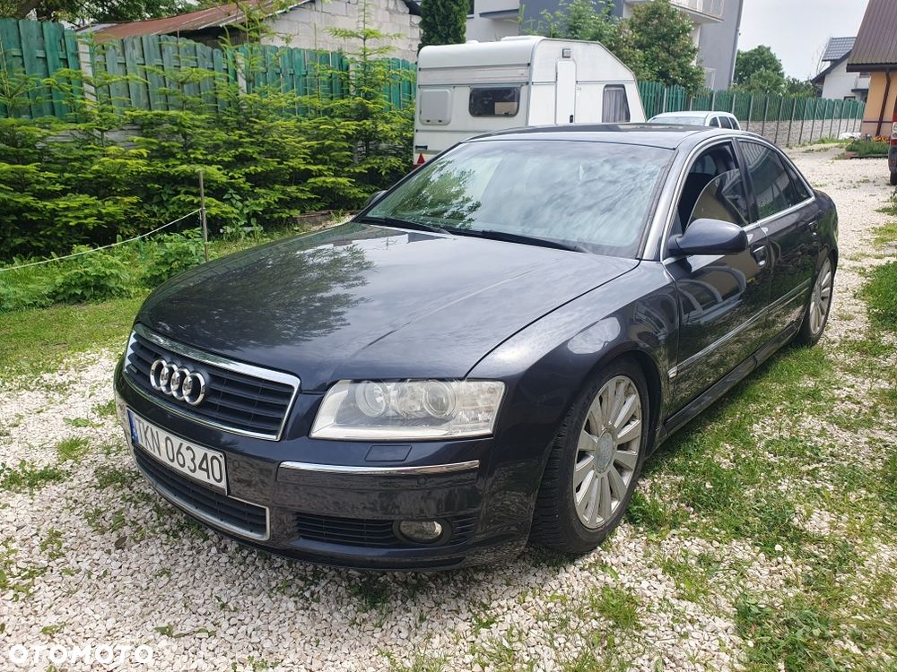 Audi A8 - 1