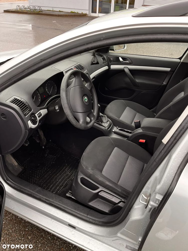 Skoda Octavia - 8