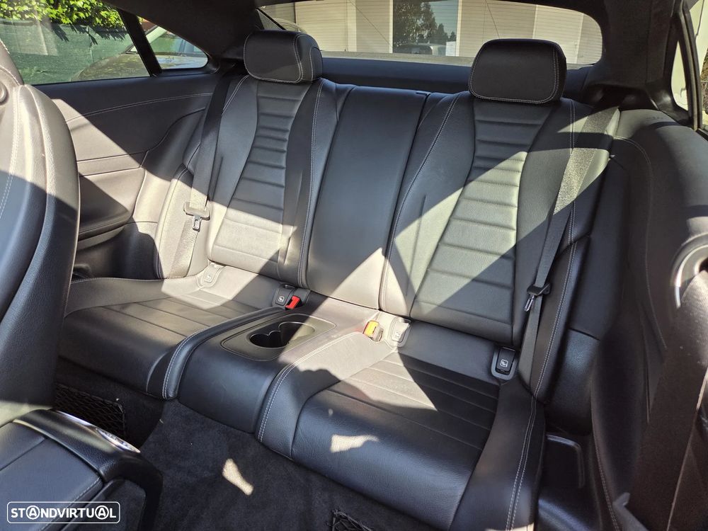 Mercedes-Benz E 220 d Coupe 9G-TRONIC AMG Line - 9