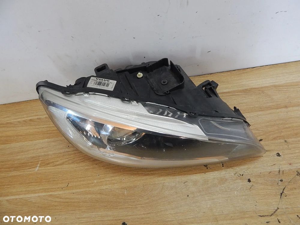 Lampa prawy przód VOLVO S60 V60 II Lift 13-18 Łuków części - 2