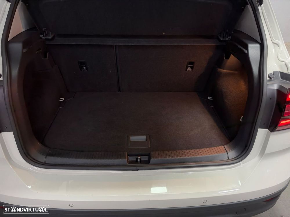 VW T-Cross 1.0 TSI Life DSG - 21