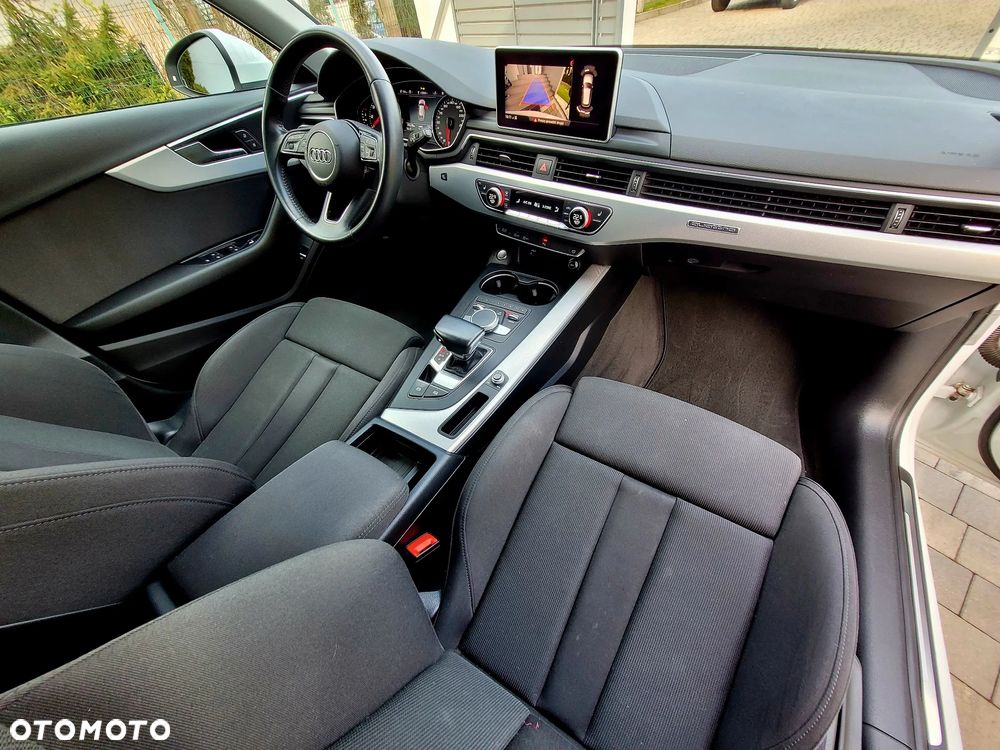 Audi A4 Avant 45 TFSI quattro S tronic - 10