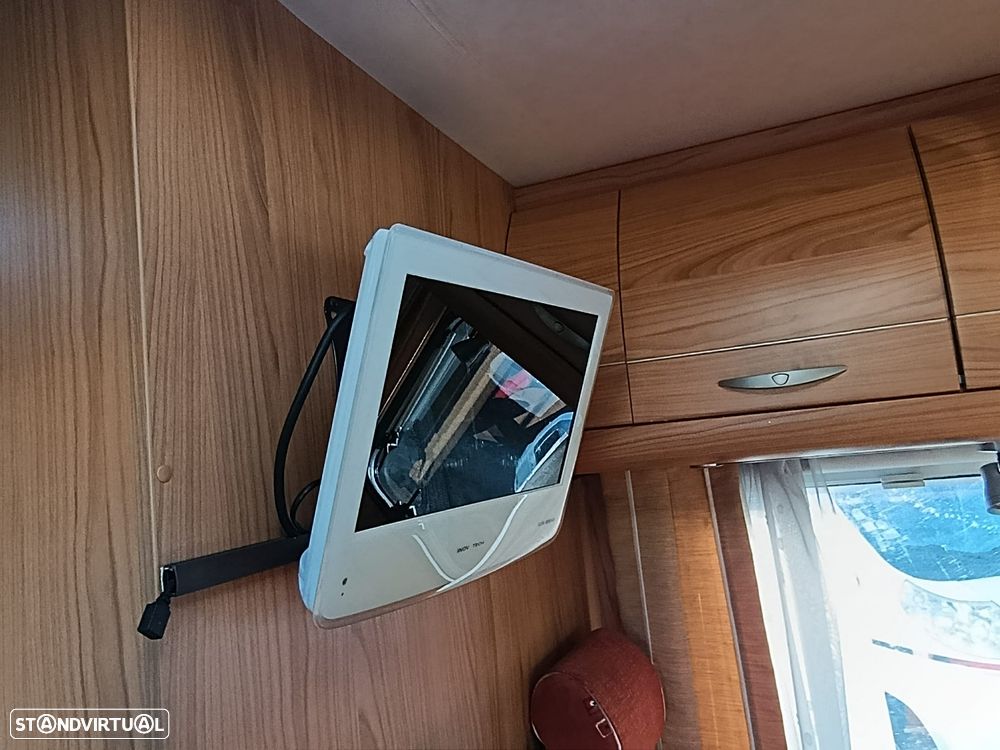 Burstner Aviano i725 - Autocaravana c/Cama Central - 8