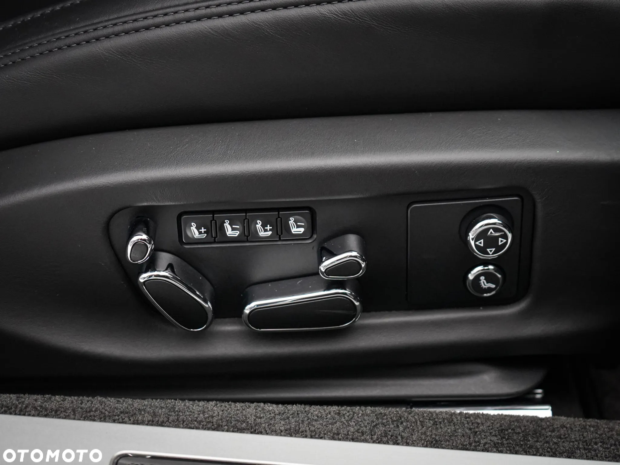 Bentley Continental GT New V8 - 25