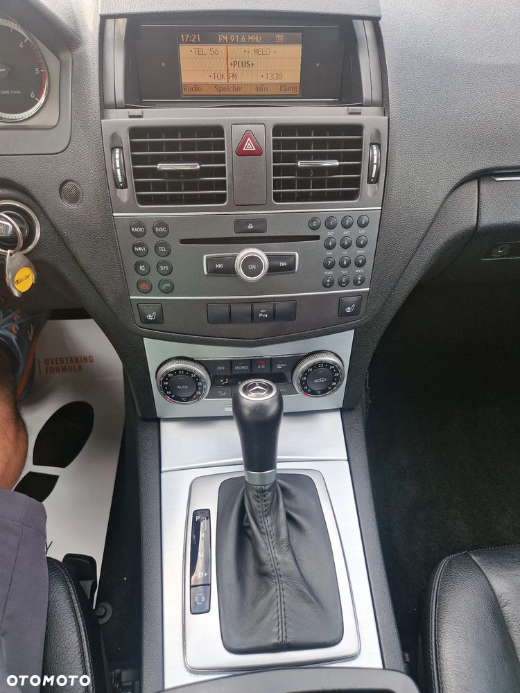 Mercedes-Benz Klasa C 250 CDI 4Matic 7G-TRONIC Avantgarde Edition - 16