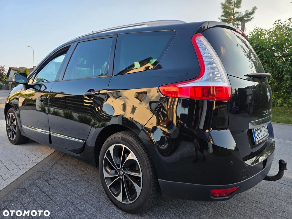 Renault Grand Scenic ENERGY TCe 115 Bose Edition - 10