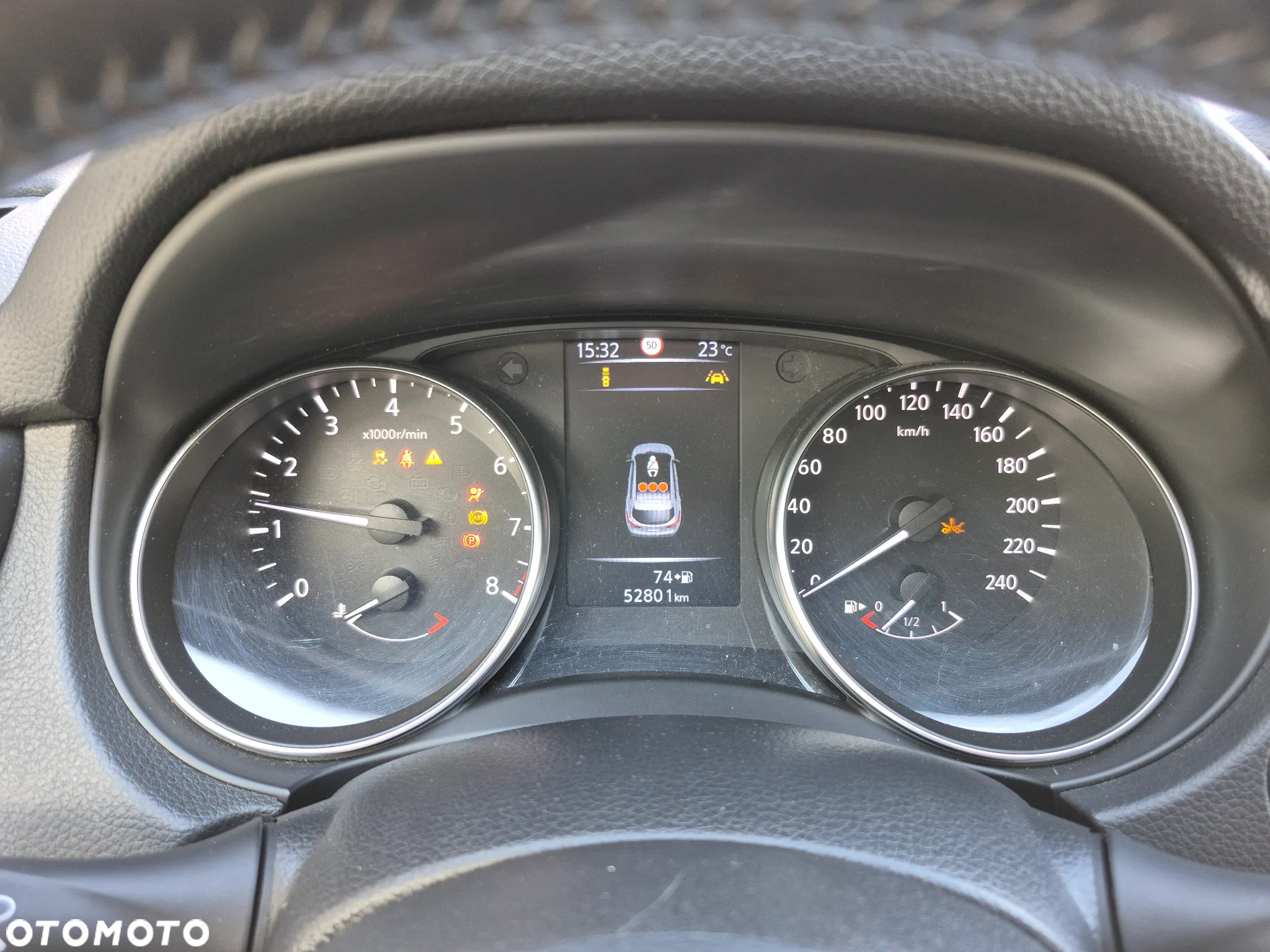 Nissan Qashqai 1.6 DIG-T N-Connecta - 11