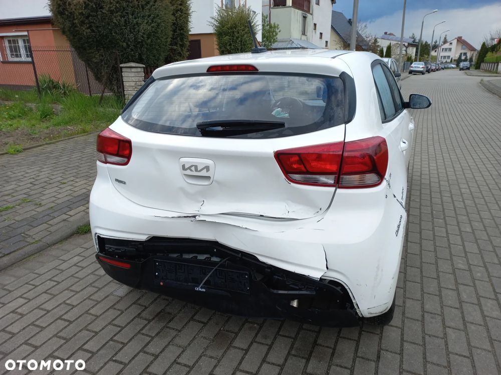Kia Rio 1.2 Edition 7 - 9