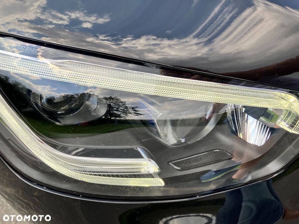 Mercedes-Benz GLC 300 d 4-Matic - 11