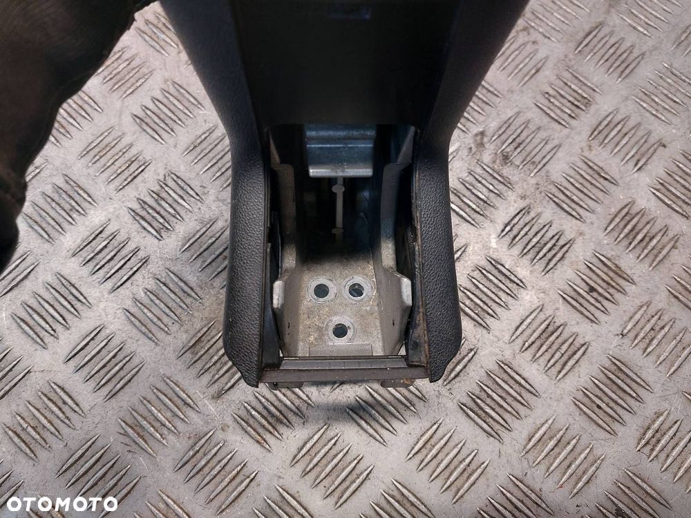 PODŁOKIETNIK FIAT GRANDE PUNTO I - 3