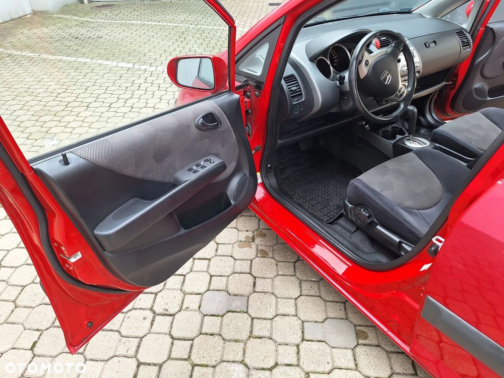 Honda Jazz 1.4 CVT ES - 17