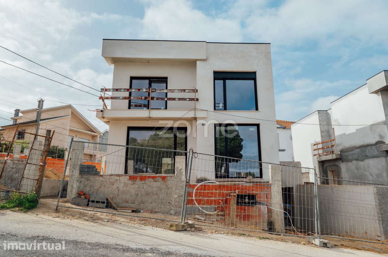 Moradia T5 com piscina na Costa Da Caparica - Grande imagem: 4/31