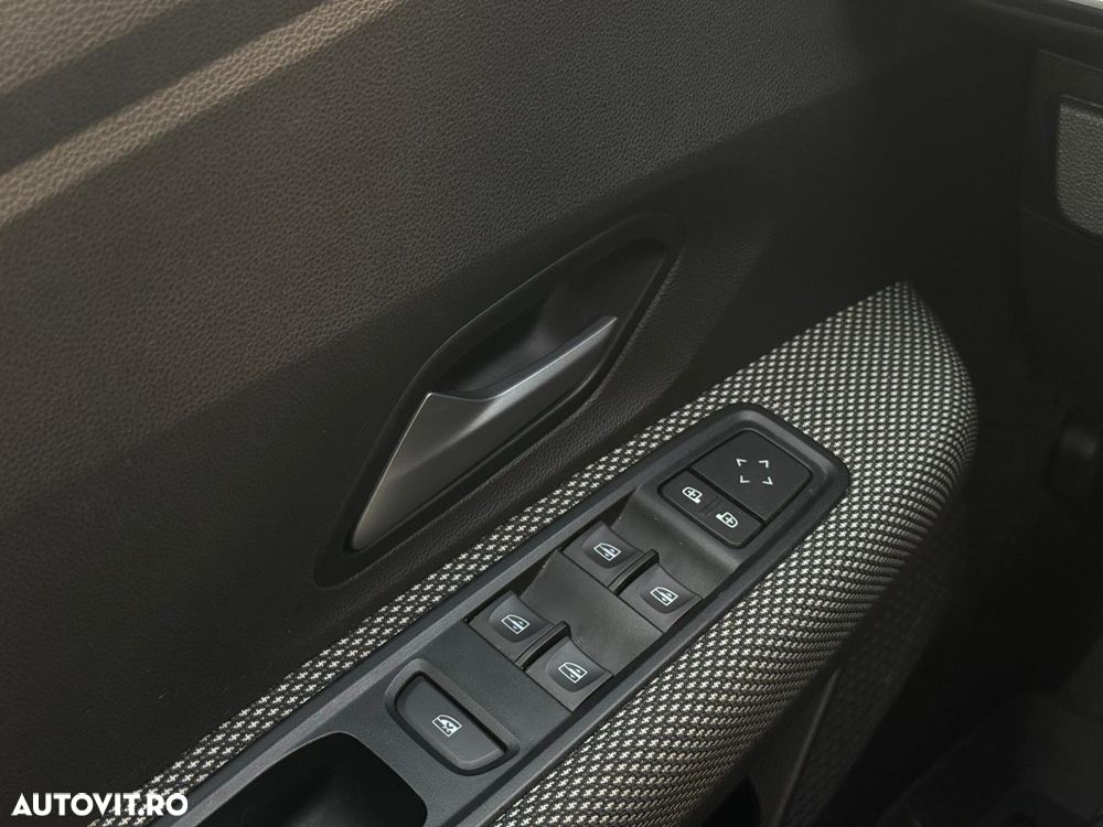 Dacia Logan TCe 90 MT6 Expression - 12