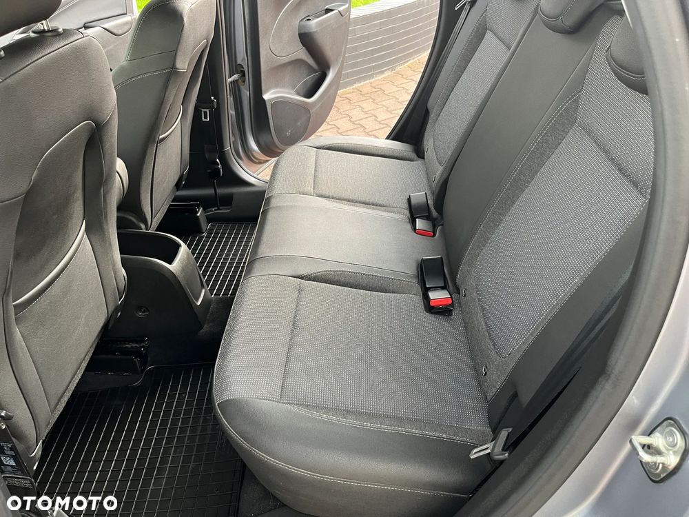 Opel Crossland X - 19