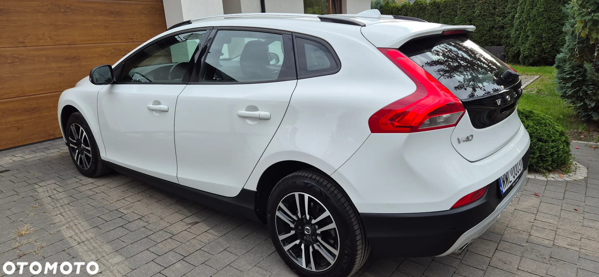 Volvo V40 Cross Country - 5