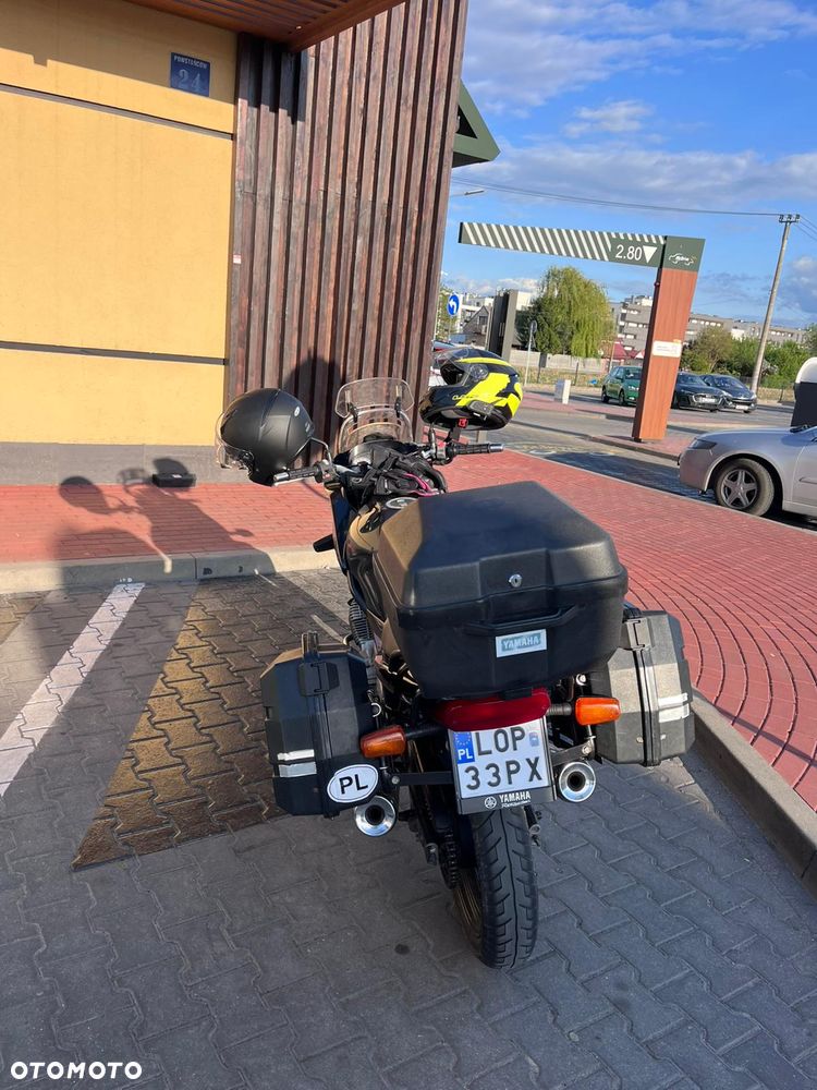 Yamaha XJ - 6