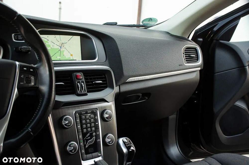 Volvo V40 Cross Country D3 Summum - 33