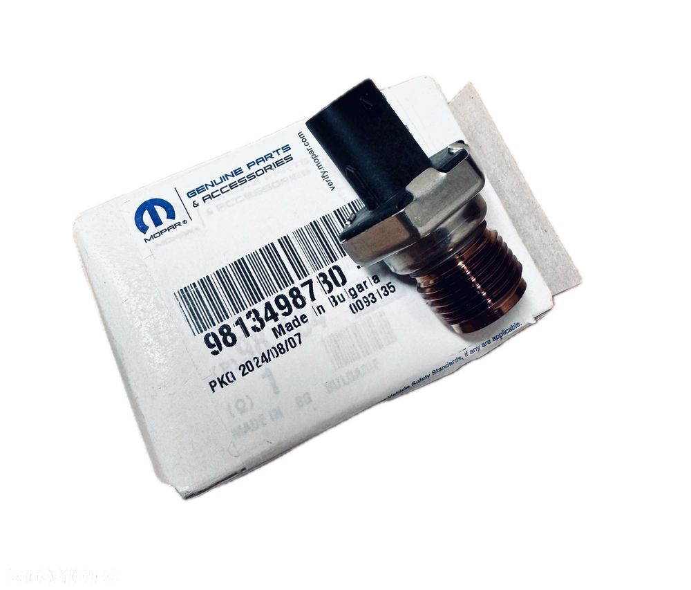 Oryginalny czujnik ciśnienia paliwa psa peugeot citroen toyota 9813498780 SU001-A7902