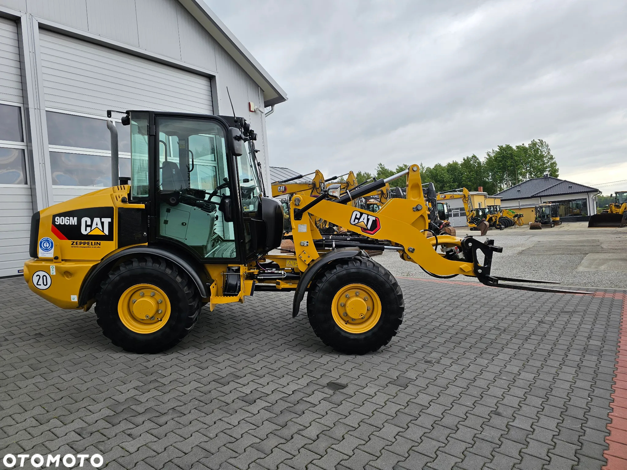 Caterpillar 906 M - 8