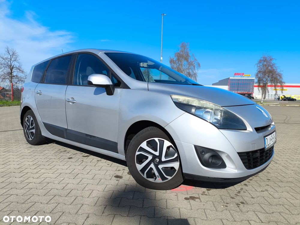 Renault Scenic 2.0 16V Privilege CVT - 1