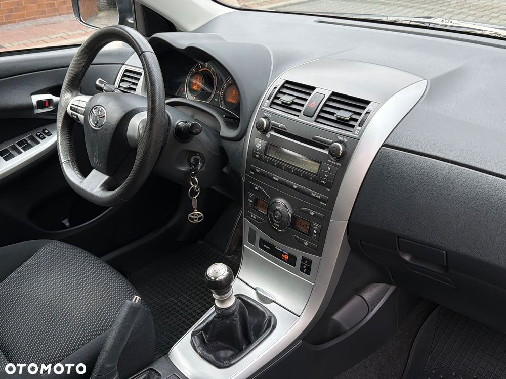 Toyota Corolla 1.6 Premium - 30