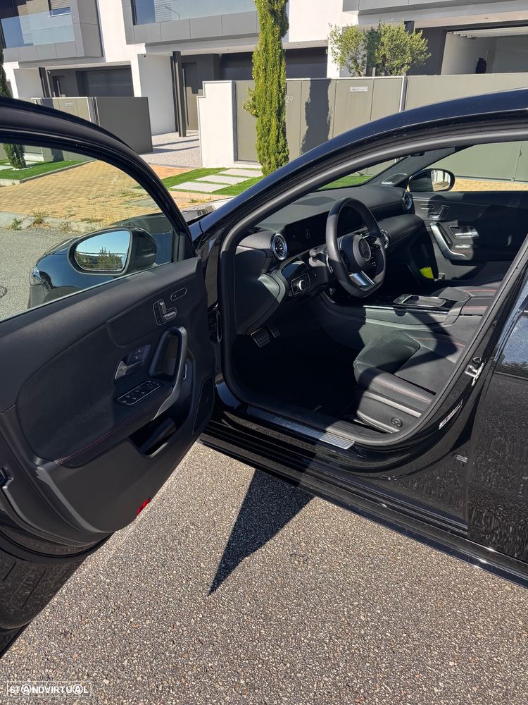 Mercedes-Benz A 250 e 8G-DCT AMG Line Advanced Plus — fotografia 6