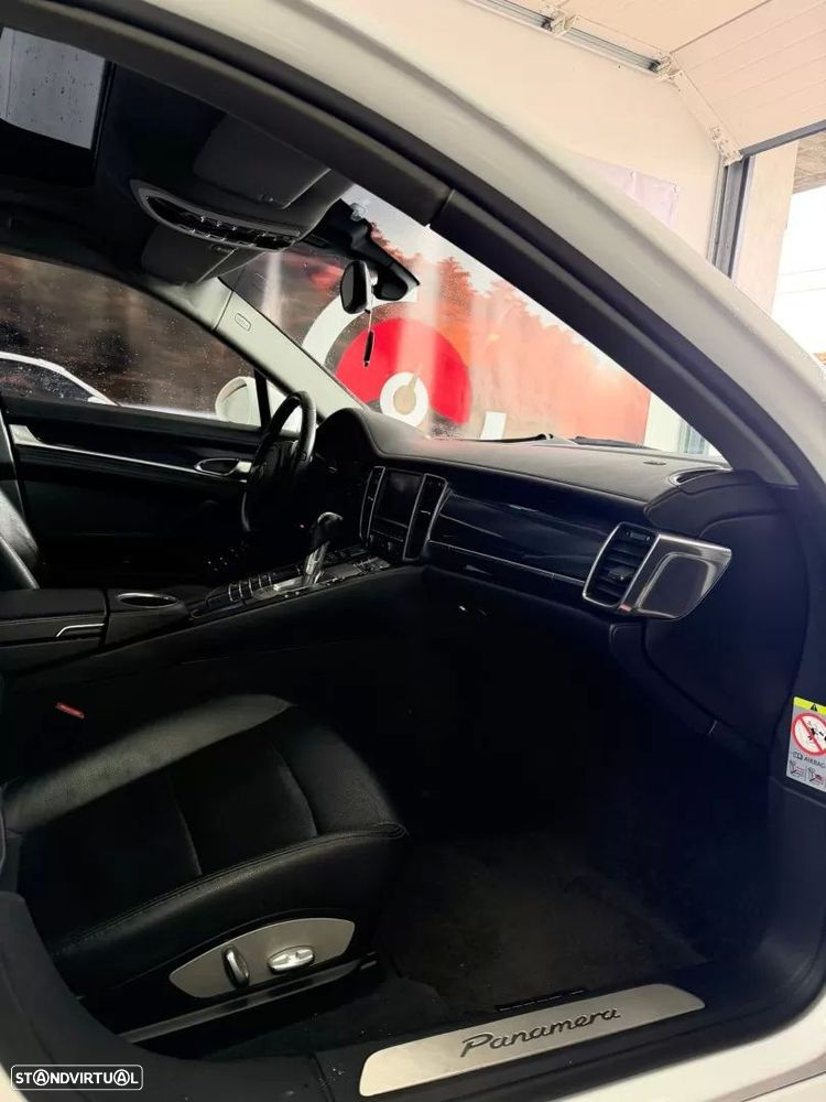 Porsche Panamera Platinum Edition - 9