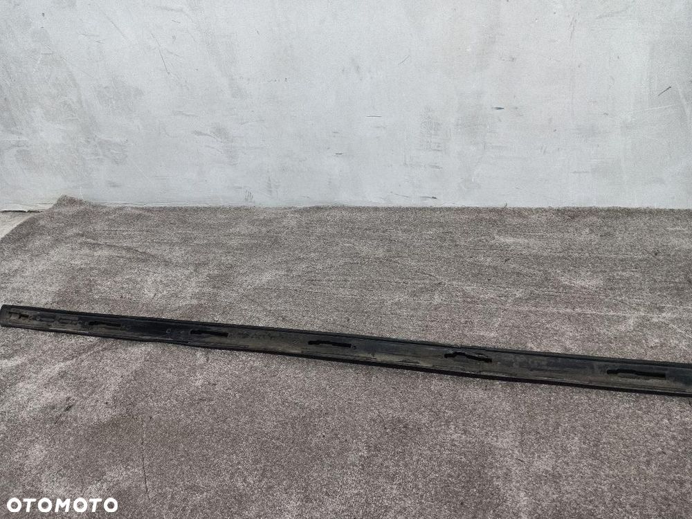 LISTWA PROGOWA LEWA VW GOLF V 1T0854931 - 5