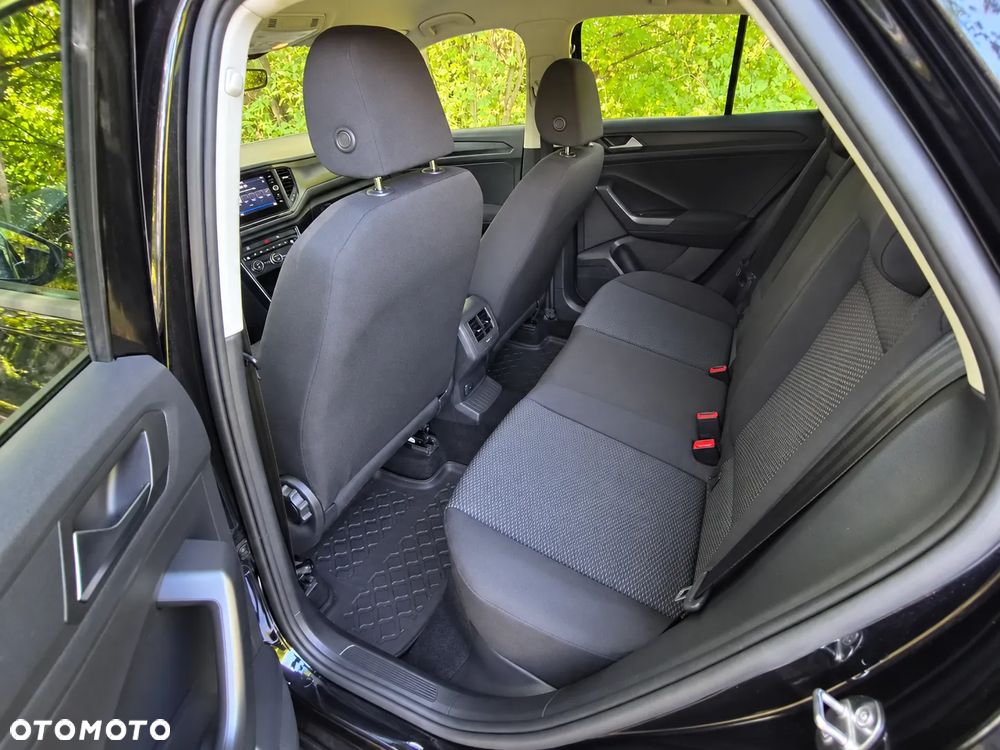 Volkswagen T-Roc - 15