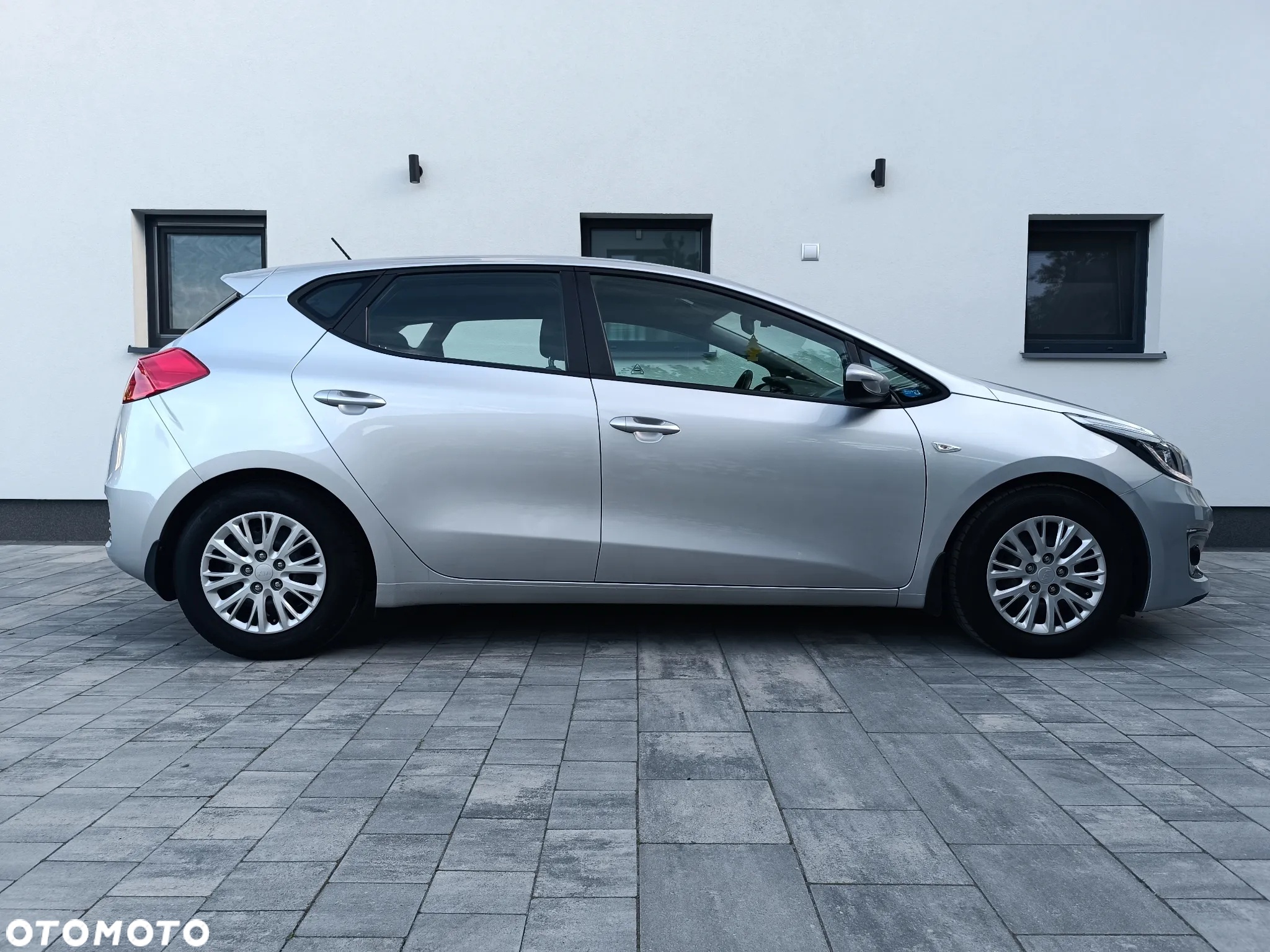 Kia Ceed - 9