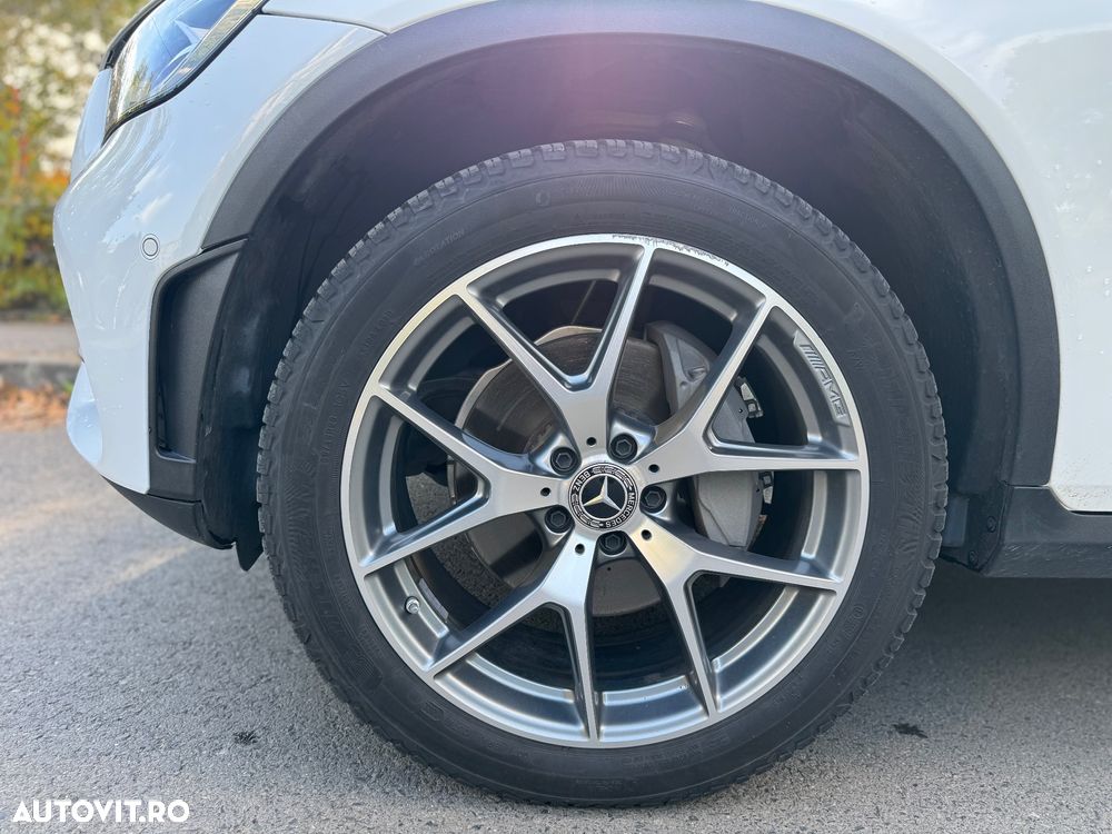 Mercedes-Benz GLC 300 4Matic 9G-TRONIC AMG Line - 10