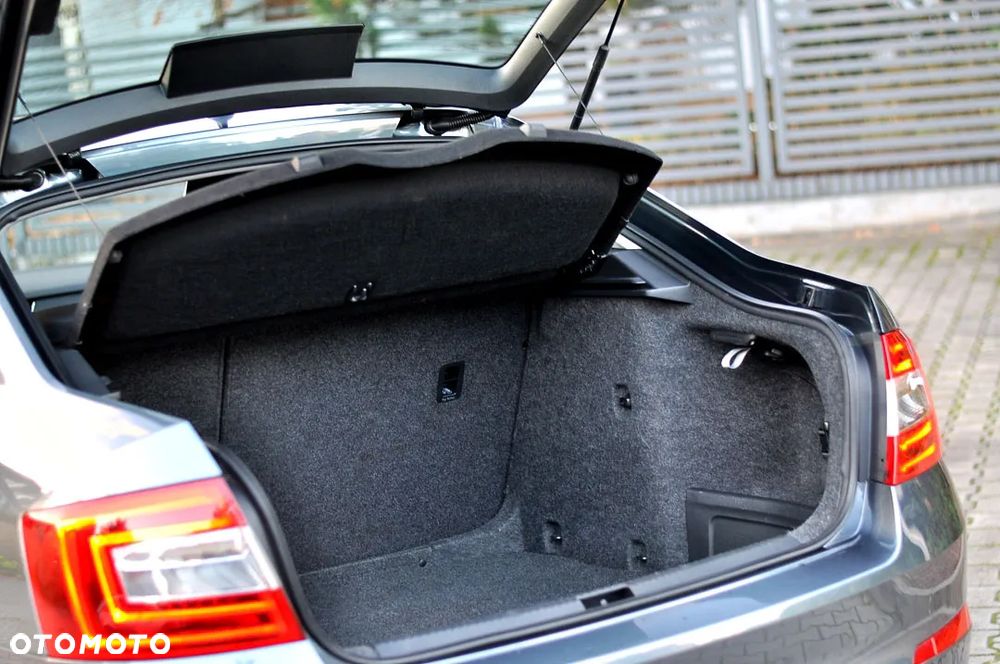 Skoda Octavia 1.4 TSI Ambition - 12