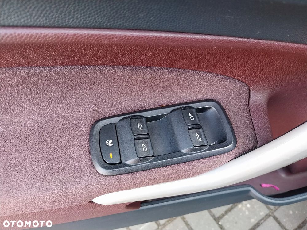 Ford Fiesta 1.25 Platinium X - 11