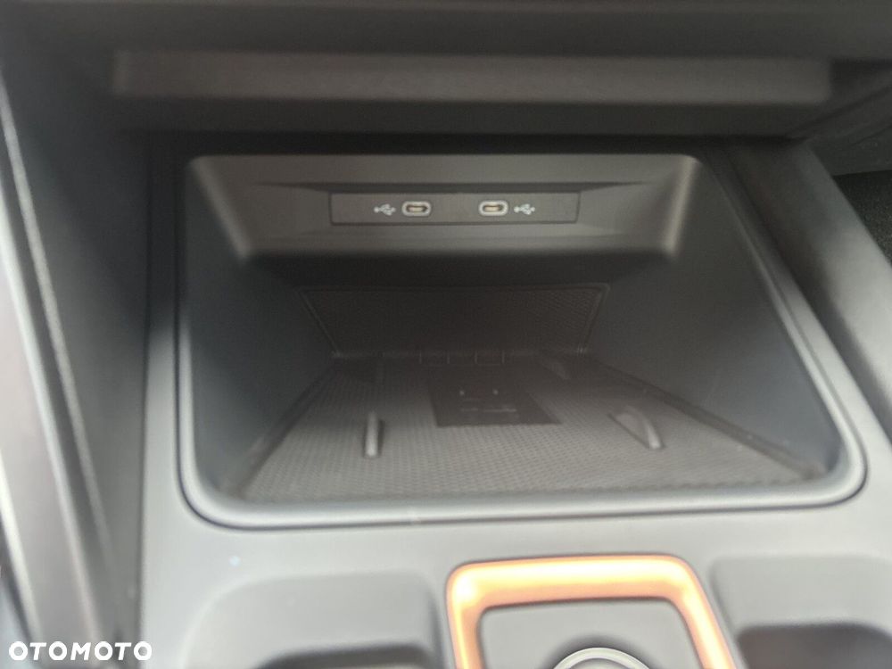 Cupra Leon 1.5 eTSI mHEV DSG - 25