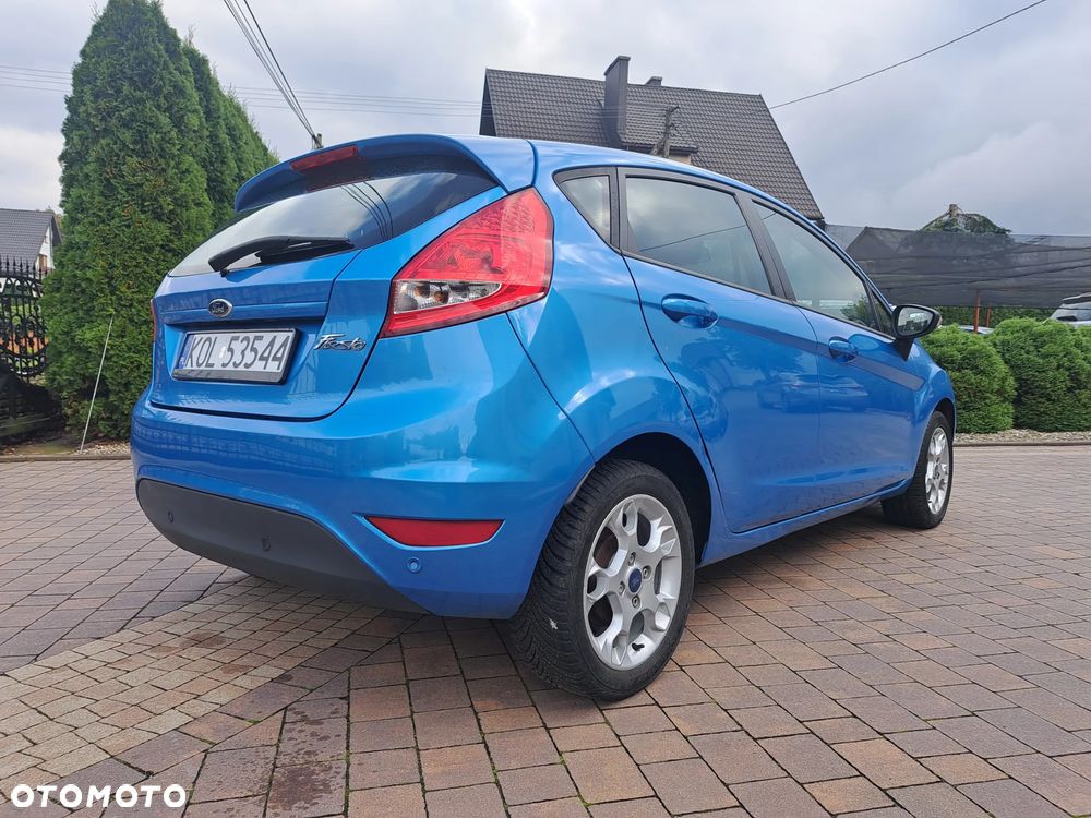 Ford Fiesta 1.25 Celebration - 10
