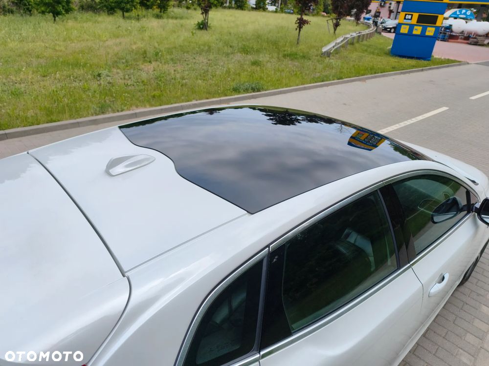 Volvo V40 D4 Drive-E Ocean Race - 17