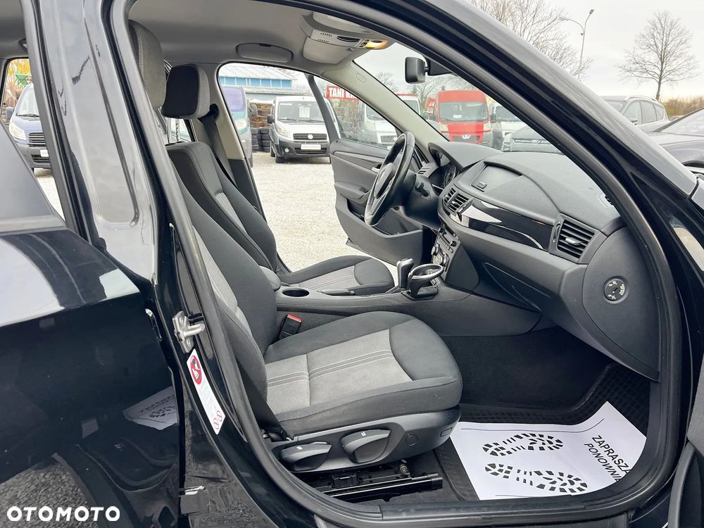 BMW X1 sDrive18i - 16