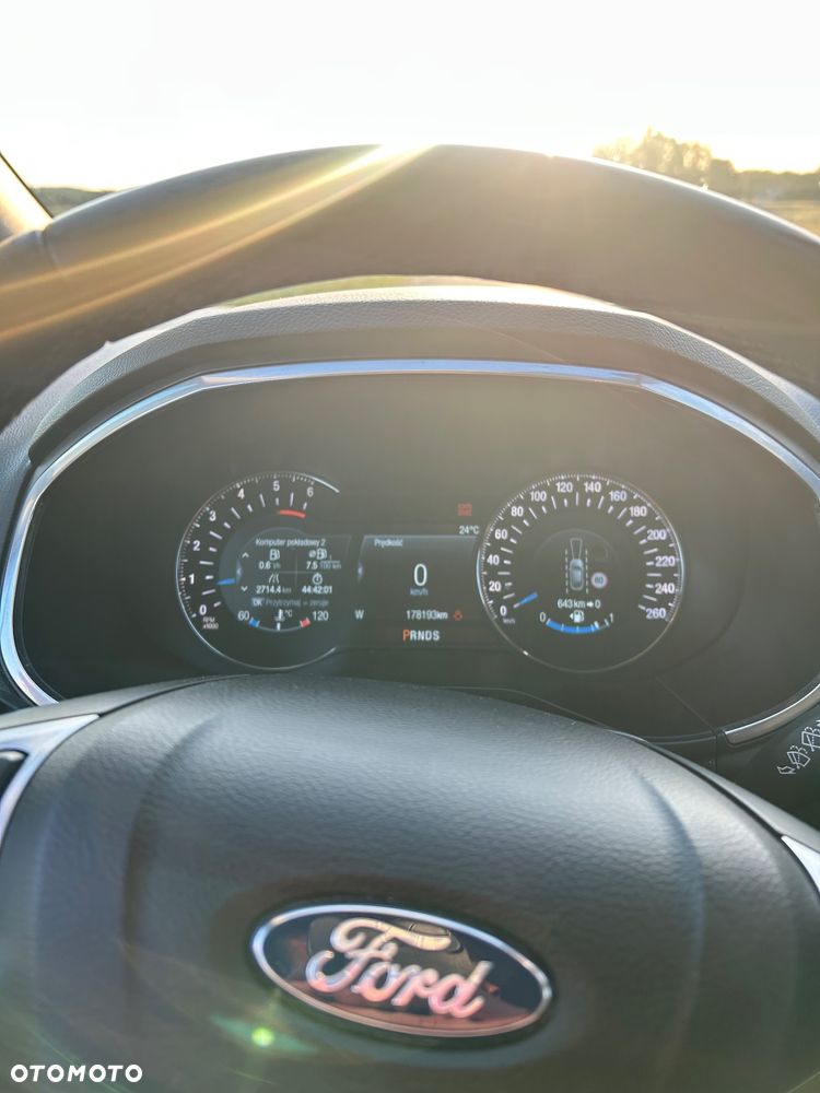 Ford S-Max 2.0 TDCi Titanium PowerShift - 8