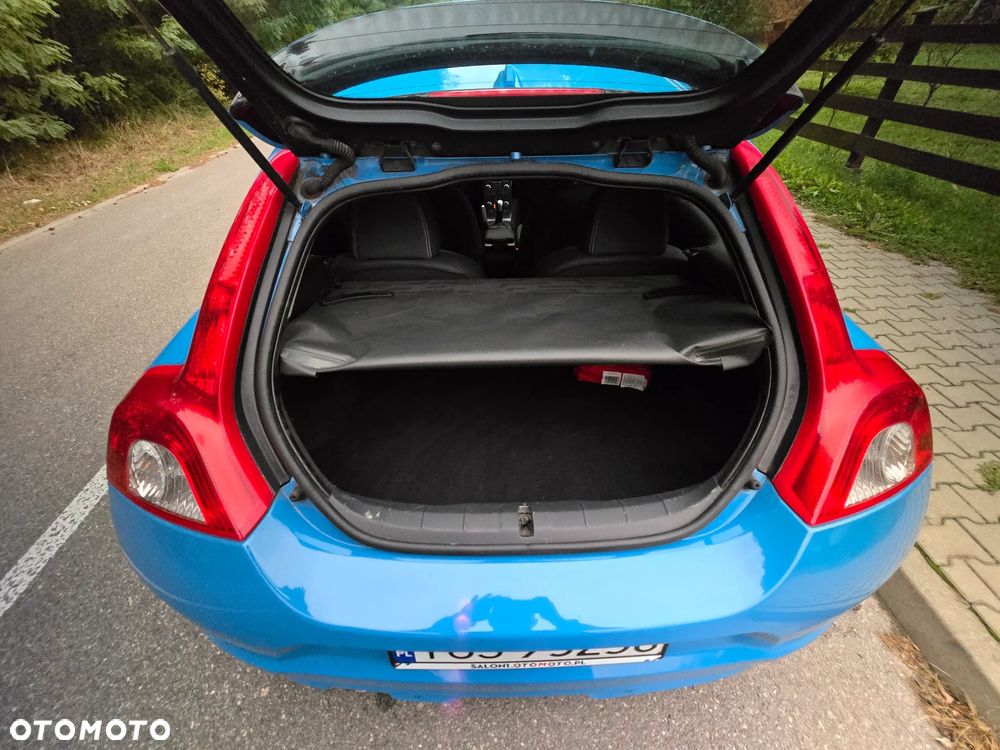 Volvo C30 D2 DRIVe R-Design - 25