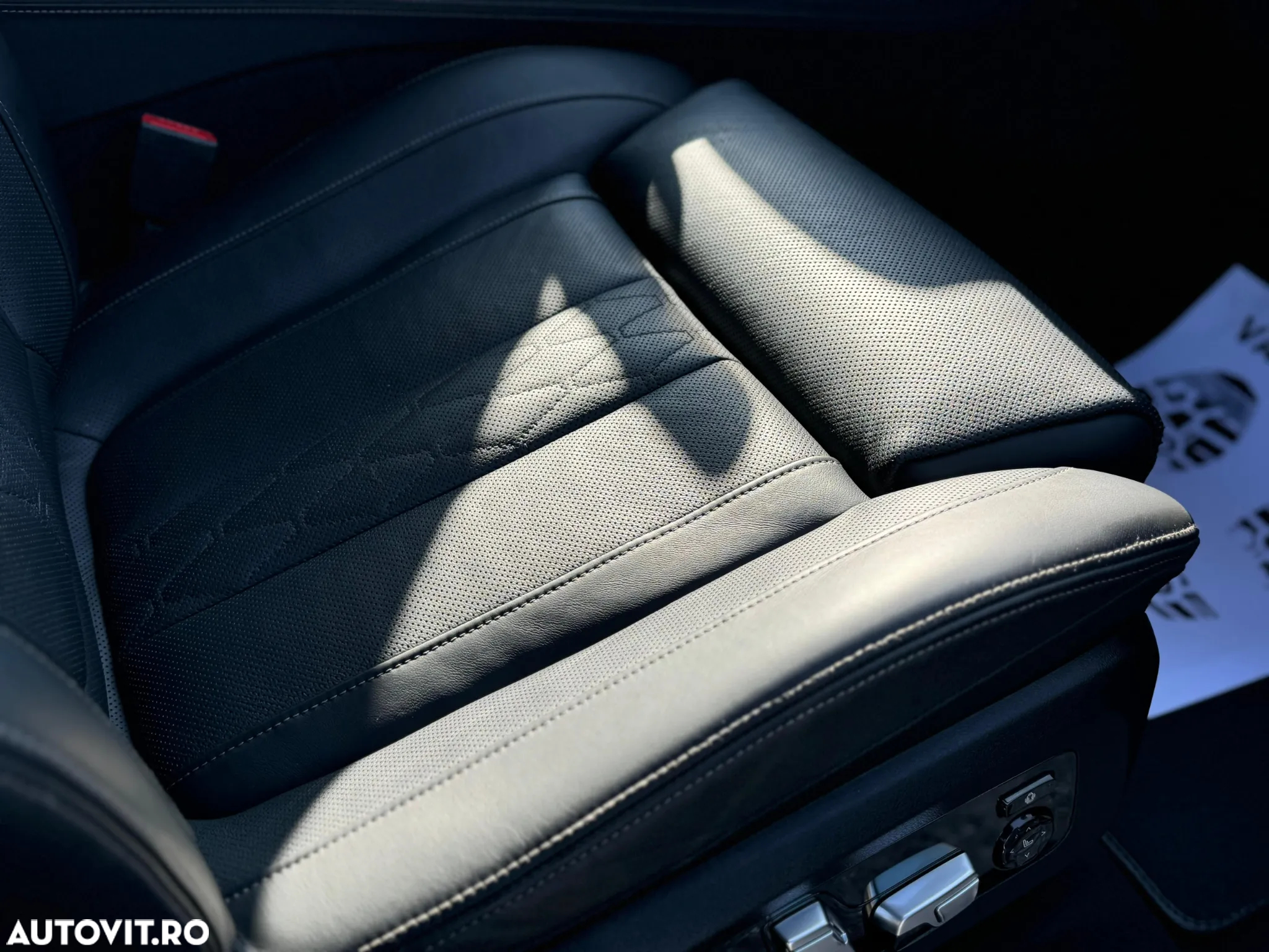 BMW X6 M M50i - 30