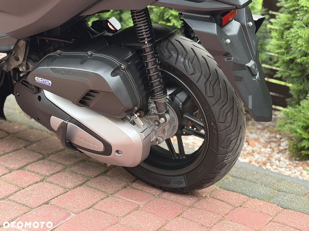 Honda NSS - 21