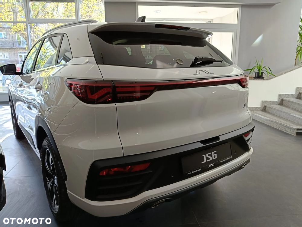 JAC JS6 - 7